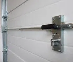 Lynwood Locksmiths Lynwood, CA 310-844-9189 - 17aa-Garage-Door-Locks