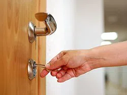 Lynwood Locksmiths Lynwood, CA 310-844-9189 - locksmith-service-1